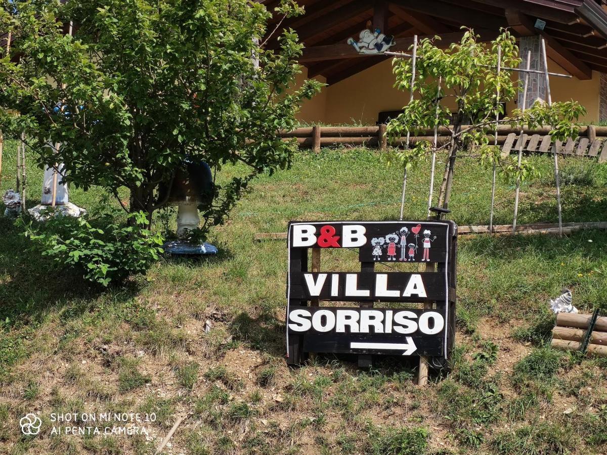 Beb Villa Sorriso 산 베네데토 발 디 삼브로 외부 사진